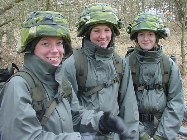 Soldatesse svedesi: (Fonte: www.miliwoman.com)